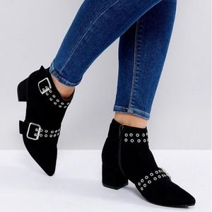 Truffle Collection Buckle Trim Boot